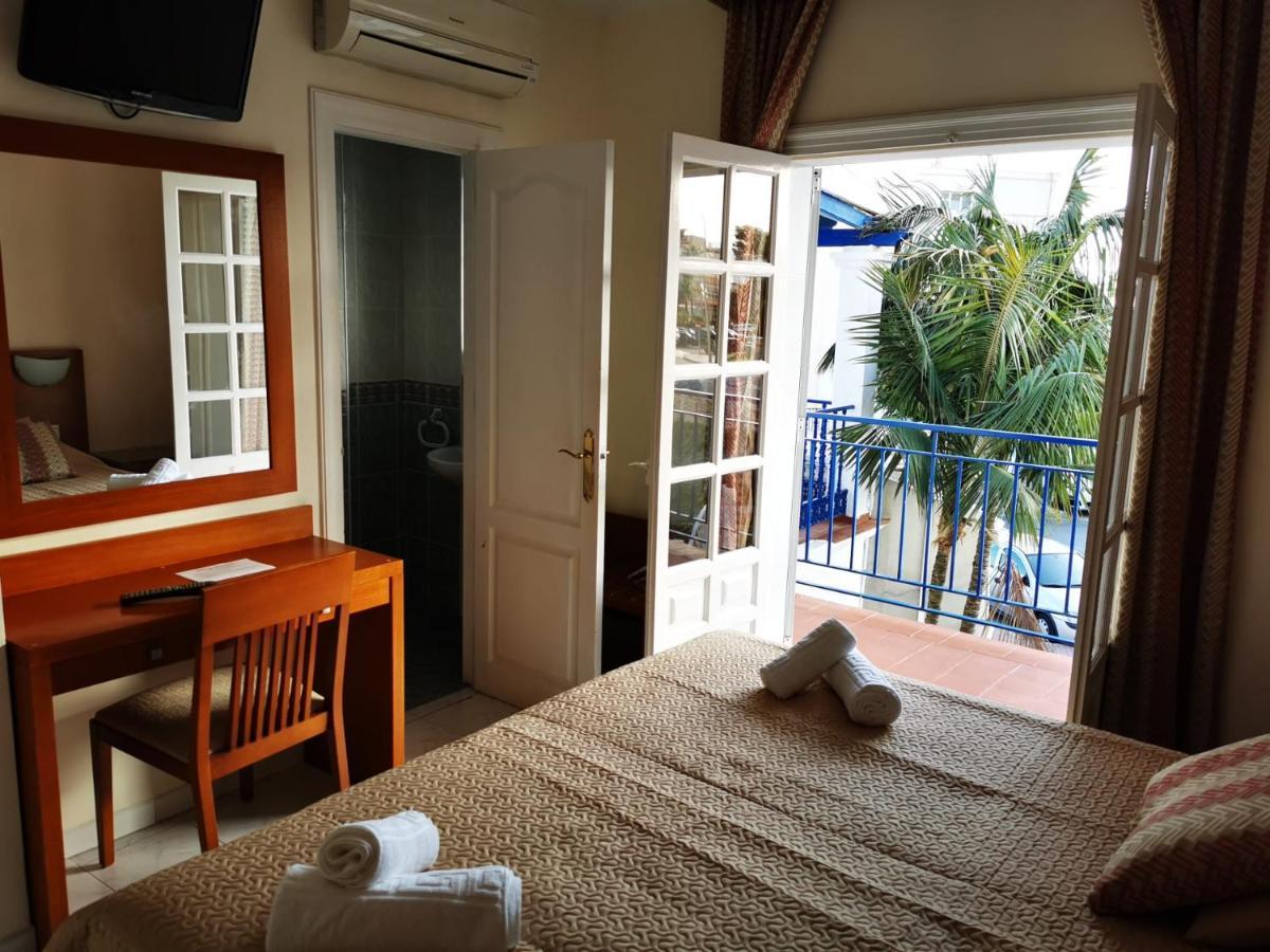 Hostal Marazul Nerja Eksteriør billede