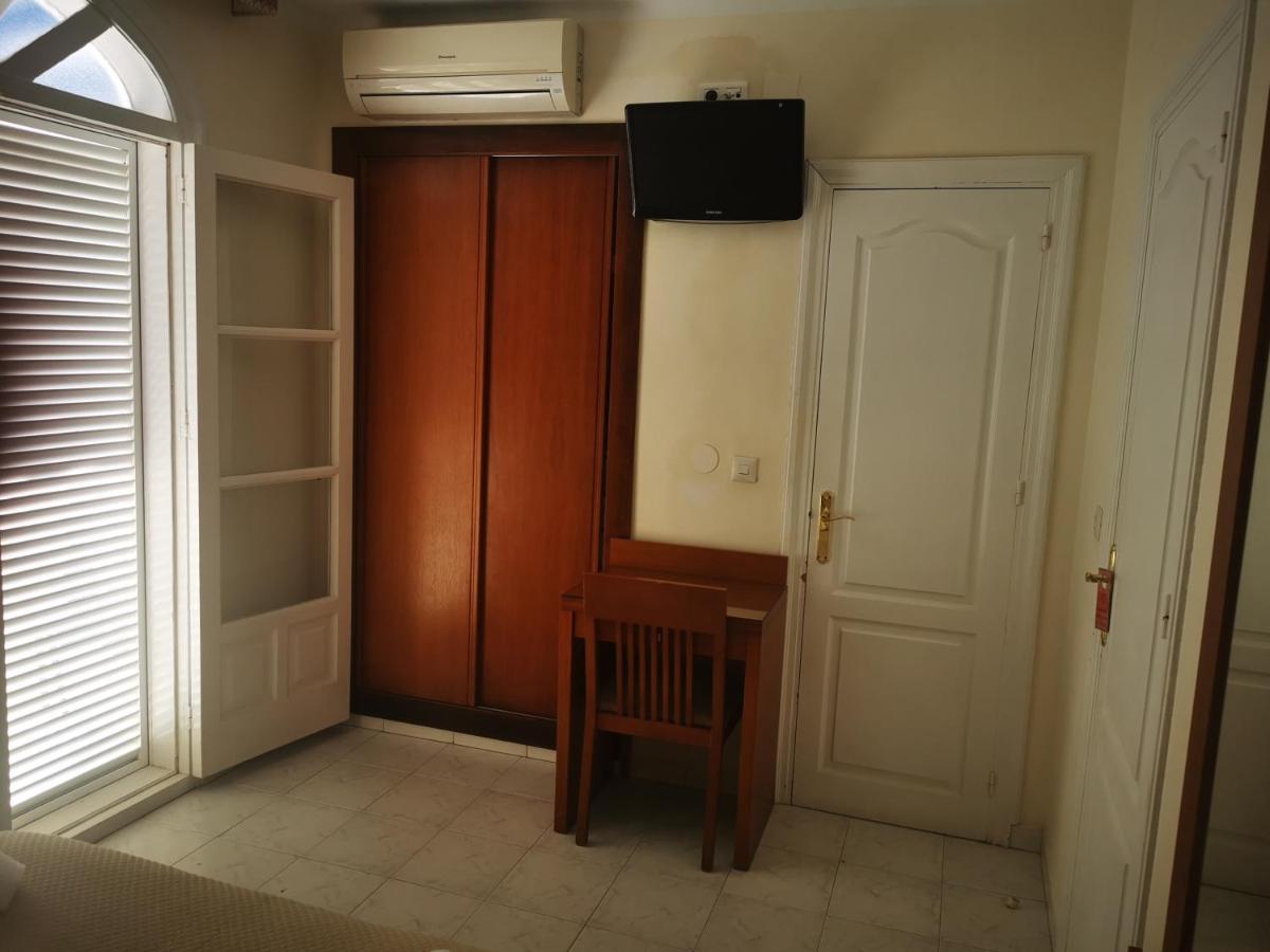Hostal Marazul Nerja Eksteriør billede