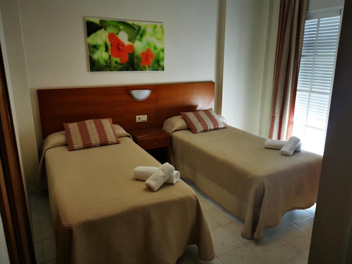 Hostal Marazul Nerja Eksteriør billede