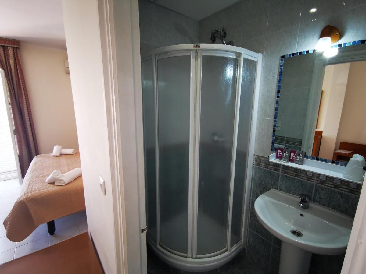 Hostal Marazul Nerja Eksteriør billede